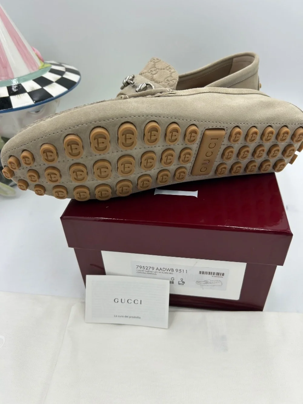 Men’s Gucci Suede Oatmeal Horse Bit Driving Loafers. Size 9/fits 10 US.